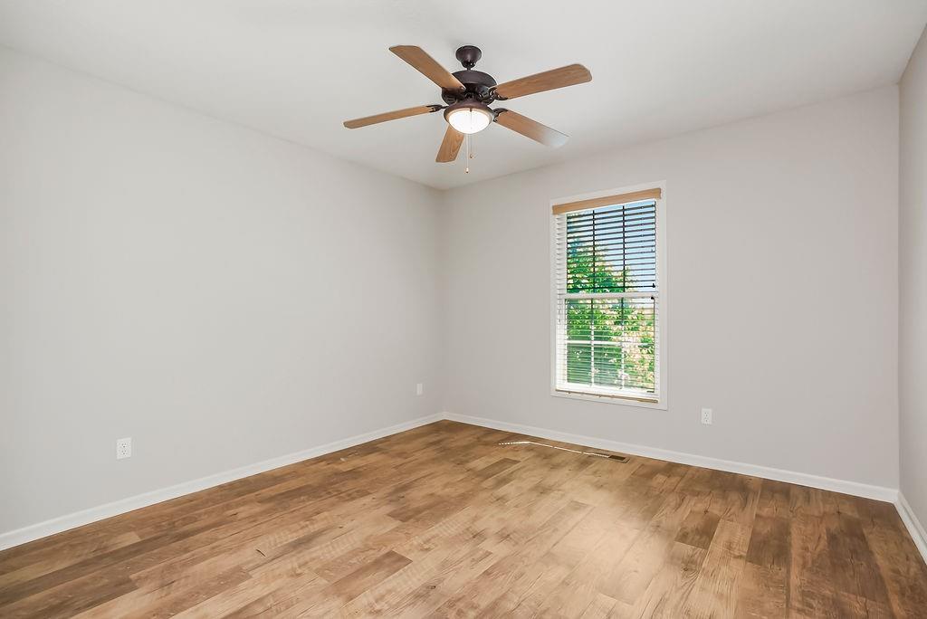 6910 Roundtree Street Shawnee, KS 66226 - Photo 25 of 35