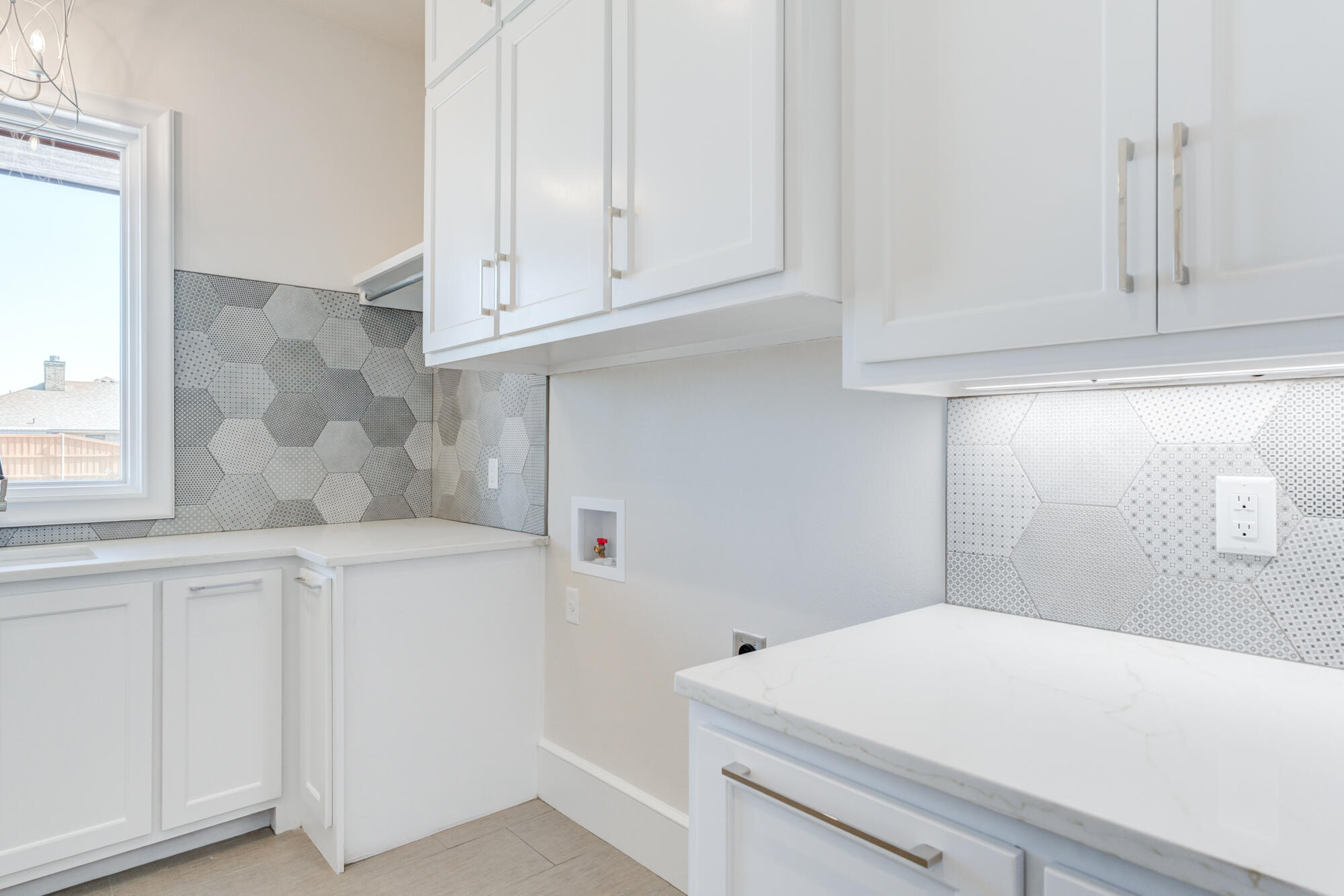10414 Homestead Avenue Lubbock, TX 79424 - Photo 72 of 81 10414-Homestead-Ave_Lubbock-TX_64_Laundr