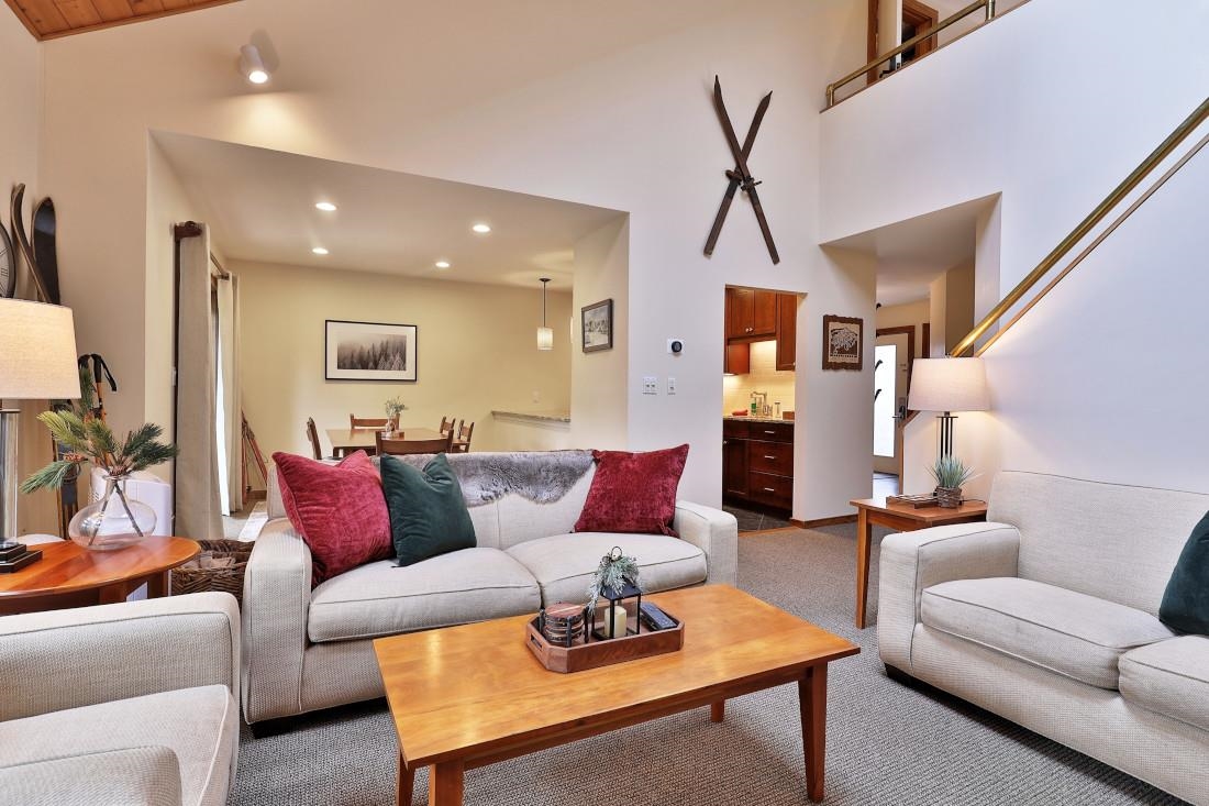 526 East Mountain Road, Unit 50 Killington, VT 05751 - Photo 37 of 40