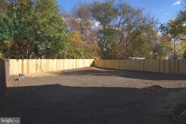 $372,000 | 255 Elizabeth Avenue, Paulsboro, NJ 08066