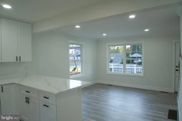 $372,000 | 255 Elizabeth Avenue, Paulsboro, NJ 08066