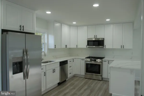 $372,000 | 255 Elizabeth Avenue, Paulsboro, NJ 08066