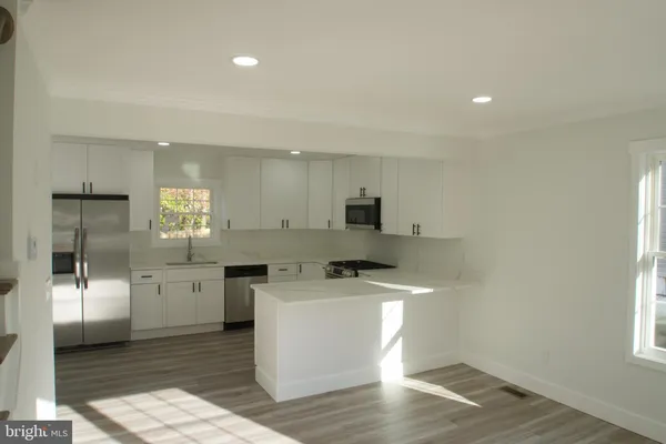 $372,000 | 255 Elizabeth Avenue, Paulsboro, NJ 08066