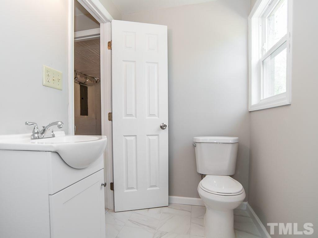 6610 Johnsdale Road Raleigh, NC 27615 - Photo 21 of 29