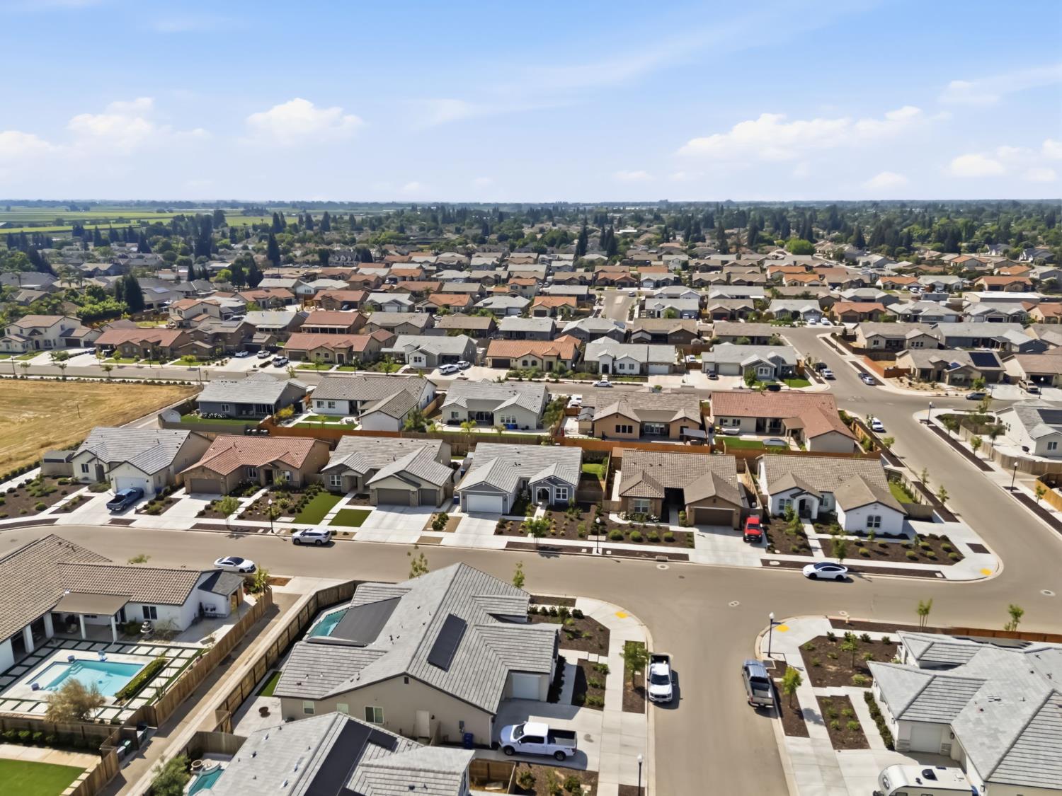2100 Azalea Street Kingsburg, CA 93631 - Photo 44 of 54 an aerial view of a city