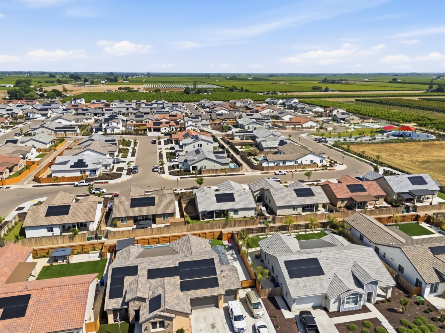 2100 Azalea Street Kingsburg, CA 93631 - Photo 51 of 54 a view of city with ocean