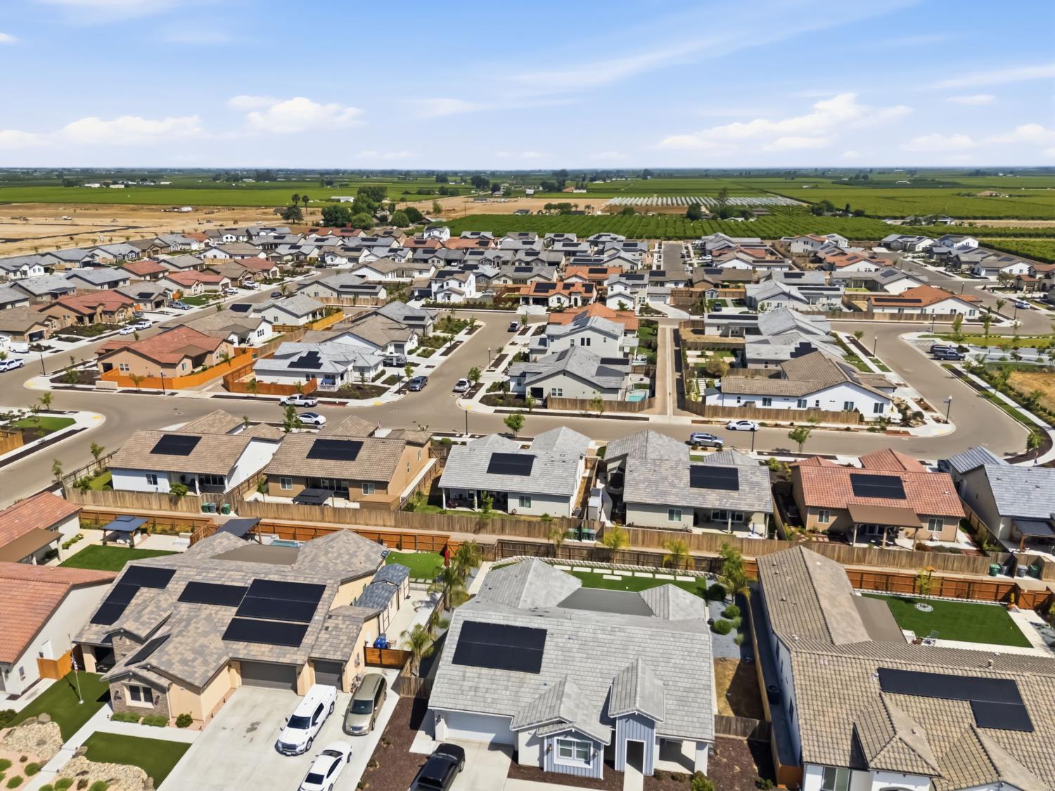 2100 Azalea Street Kingsburg, CA 93631 - Photo 53 of 54 a view of city with ocean