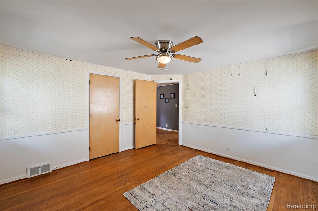 1730 Littlestone Road Grosse Pointe Woods, MI 48236 - Photo 27 of 45