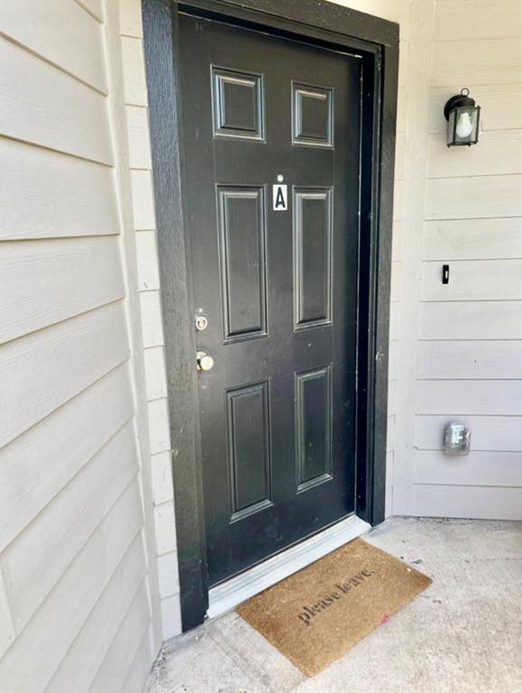 812 South 22nd Street Temple, TX 76501 - Photo 2 of 34 a view of a wooden door