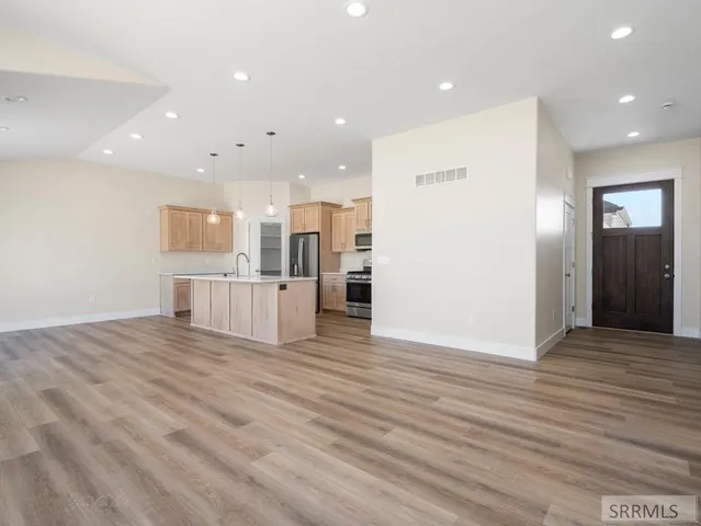 $530,000 | 410 Kelton Circle, Shelley, ID 83274