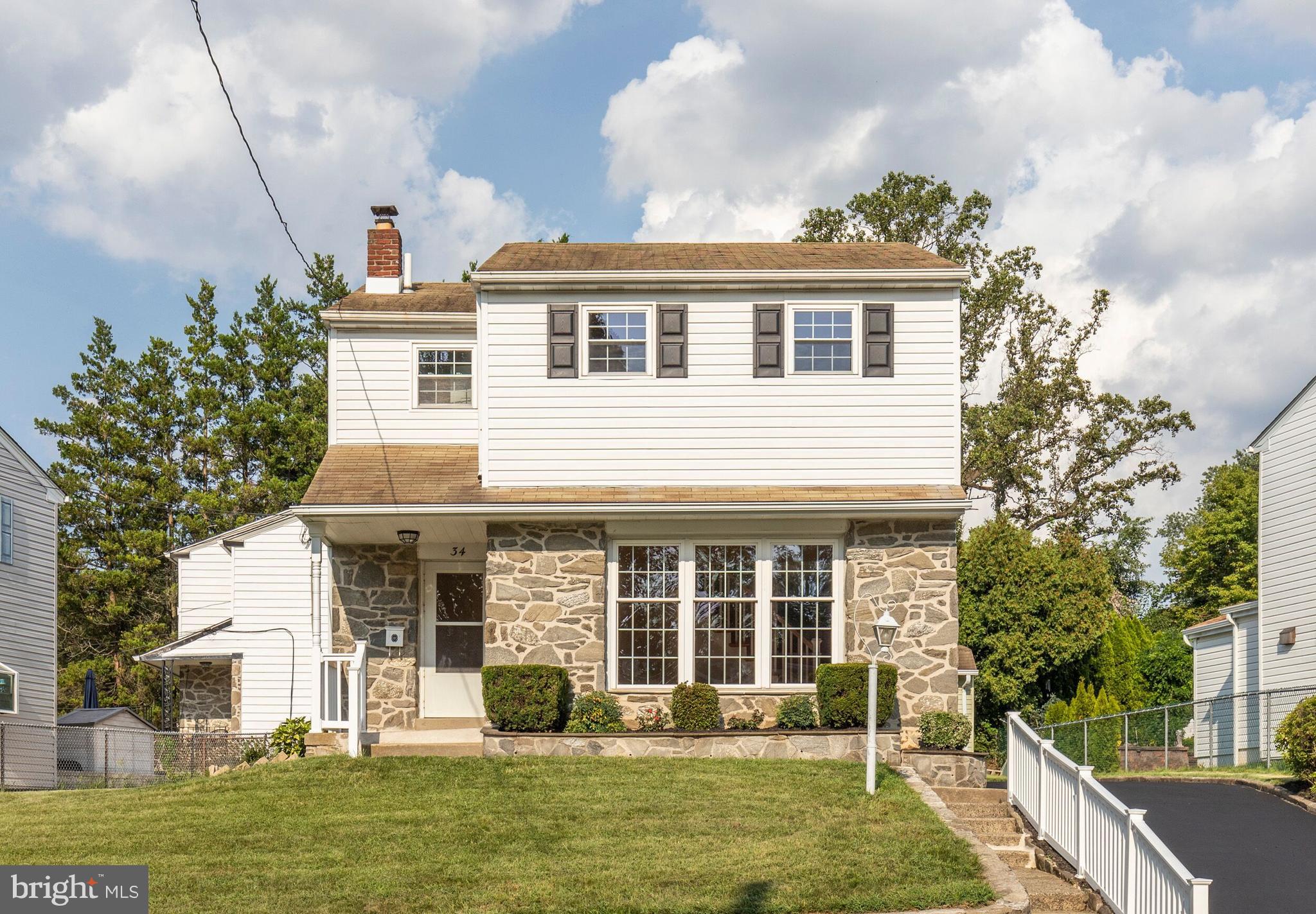 34 Colonial Road Havertown, PA 19083 - Photo 1 of 18