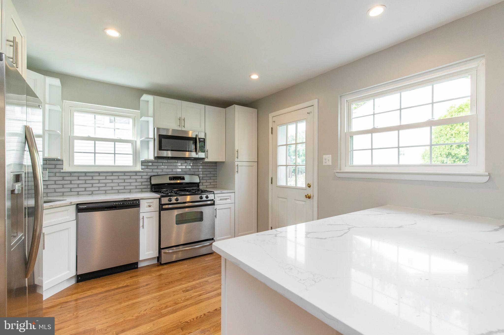 34 Colonial Road Havertown, PA 19083 - Photo 5 of 18
