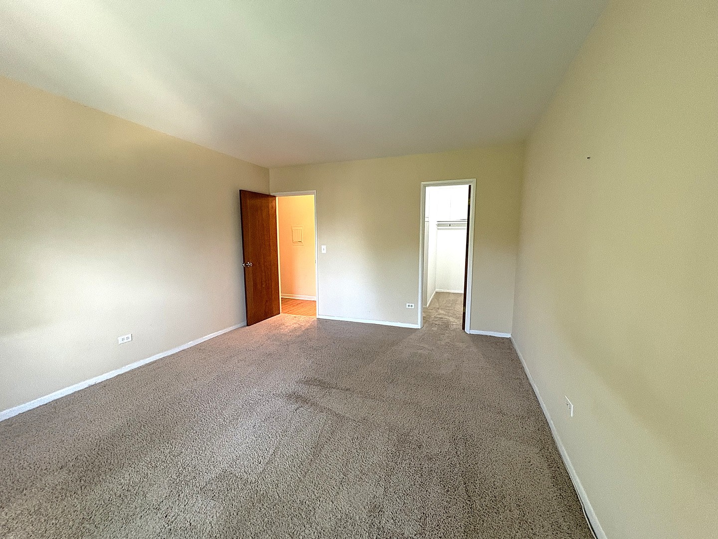 1311 South Finley Road, Unit 404 Lombard, IL 60148 - Photo 8 of 9 Gallery Image 8