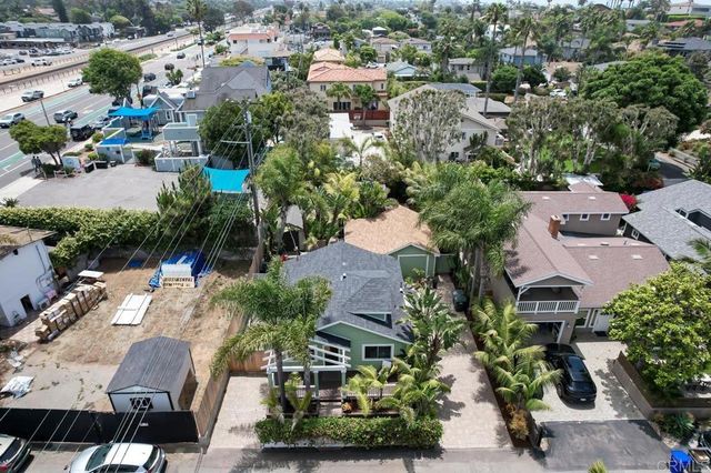 $1,900,000 | 121 Cadmus Street, Encinitas, CA 92024