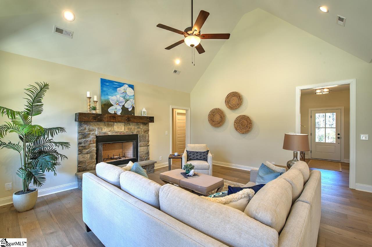 9859 Anderson Road Piedmont, SC 29673 - Photo 5 of 36 Gallery Image 5