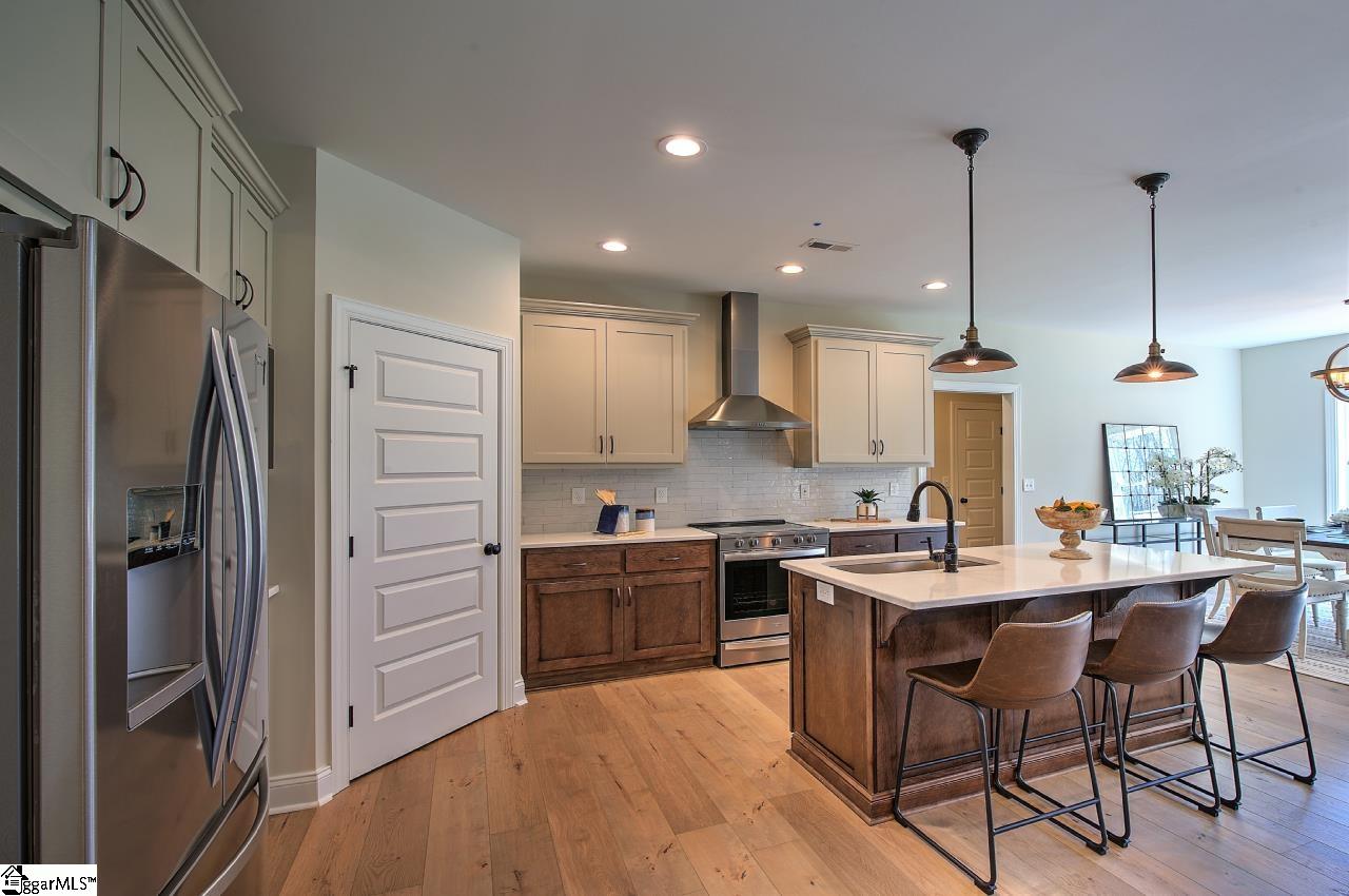 9859 Anderson Road Piedmont, SC 29673 - Photo 10 of 36 Gallery Image 10