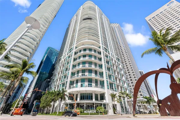$2,850 | 300 South Biscayne Boulevard, Unit T2407, Miami, FL 33131