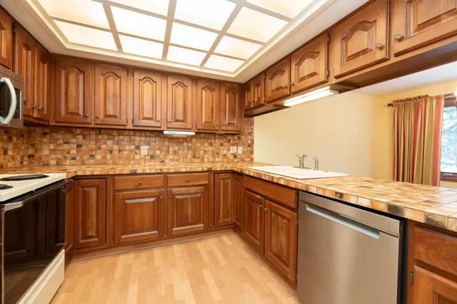 $325,000 | 2008 Hudson Avenue, Kalamazoo, MI 49008