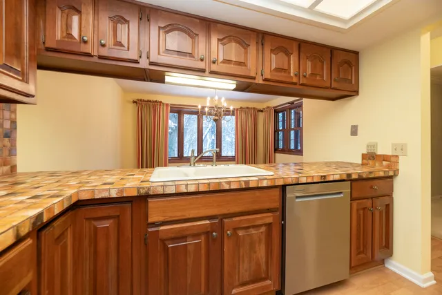 $325,000 | 2008 Hudson Avenue, Kalamazoo, MI 49008