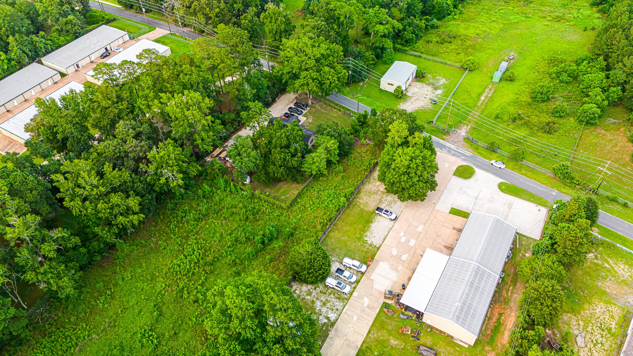 3414 Powell Road Huntsville, TX 77340 - Photo 3 of 11 Gallery Image 3