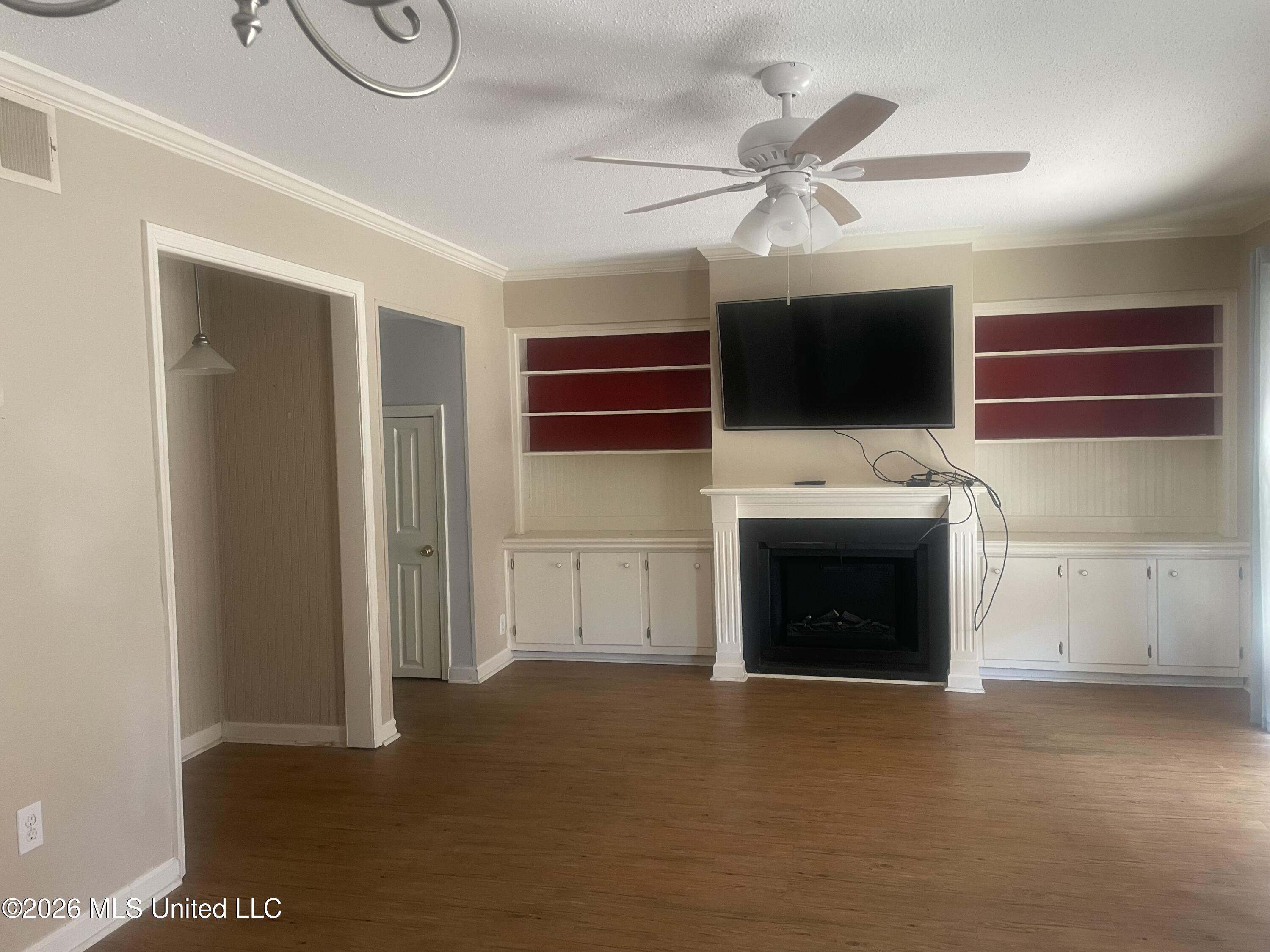 928 Courthouse Road, Unit 10 Gulfport, MS 39507 - Photo 3 of 10 IMG_9724