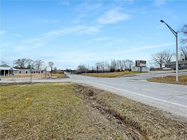 $155,000 | 2406 Hwy 13 Boulevard, Higginsville, MO 64037