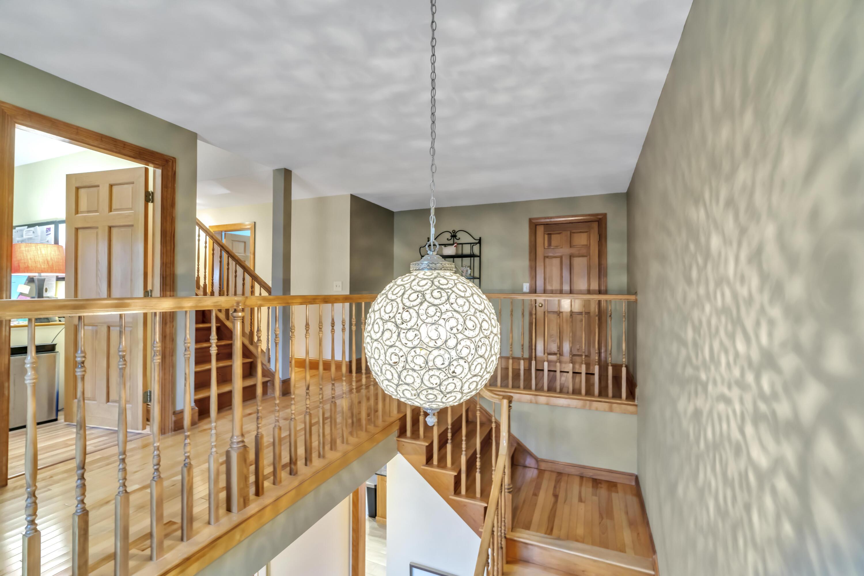 30 Rebecca Road Ogunquit, ME 03907 - Photo 14 of 30 Second-floor Landing