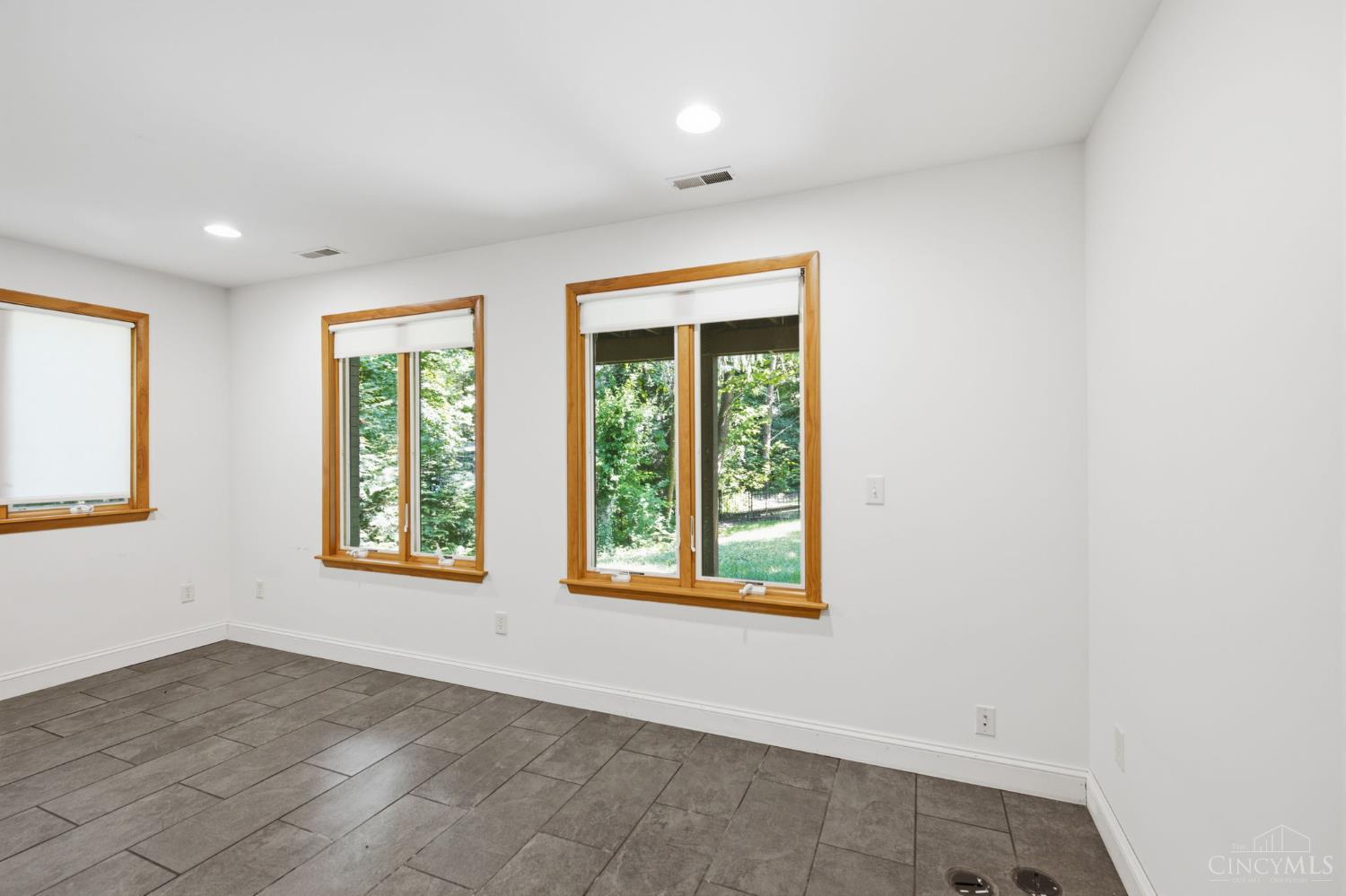 7767 Shawnee Run Road Cincinnati, OH 45243 - Photo 38 of 63