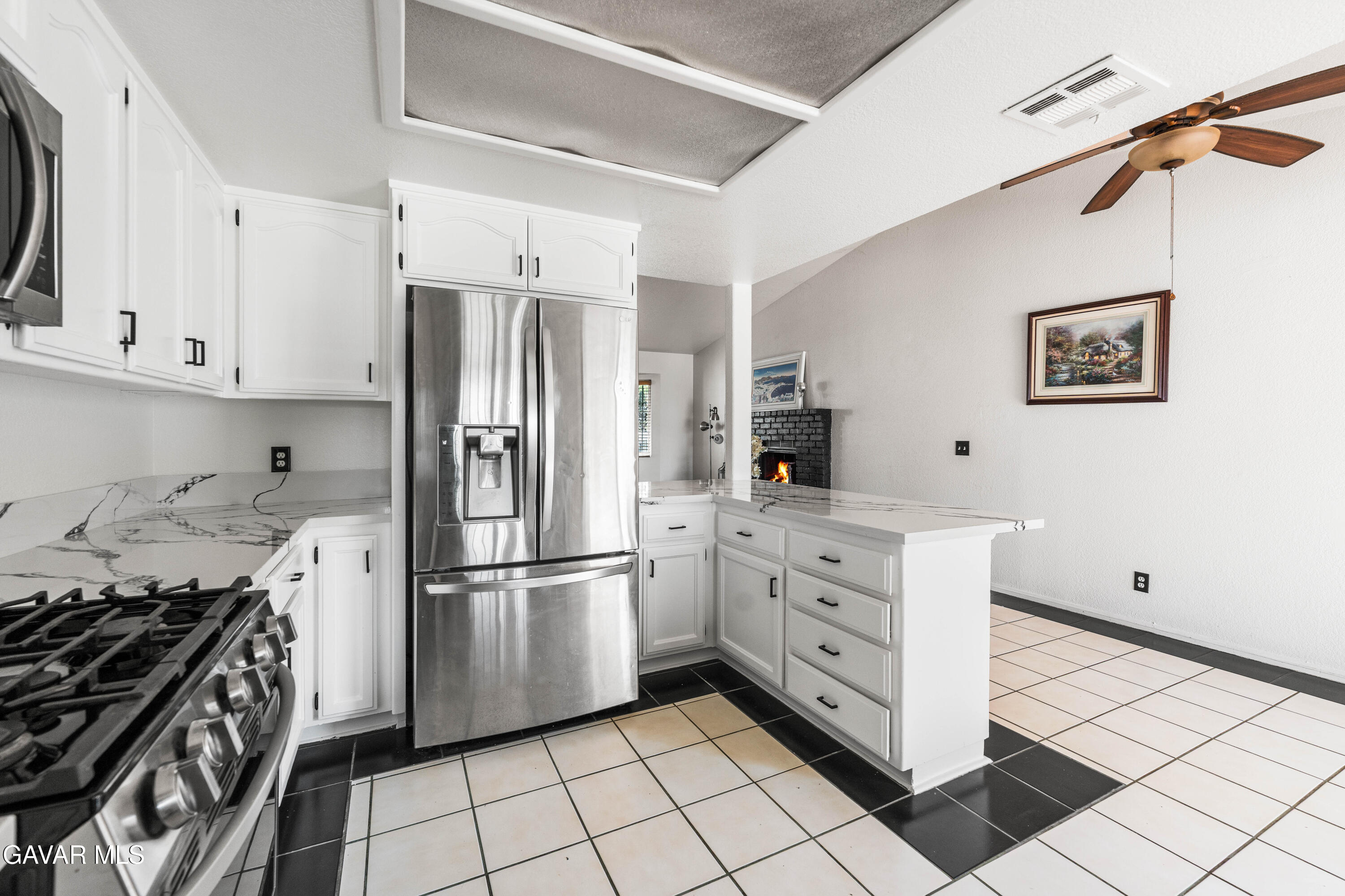 5241 East Ave R 12 Palmdale, CA 93552 - Photo 23 of 48 E Ave R12-21