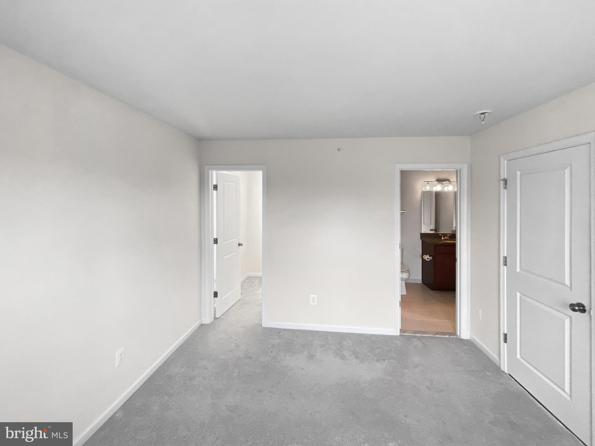 4967 Lakeside Crossing Chantilly, VA 20151 - Photo 34 of 45 a view of a big room with closet and windows