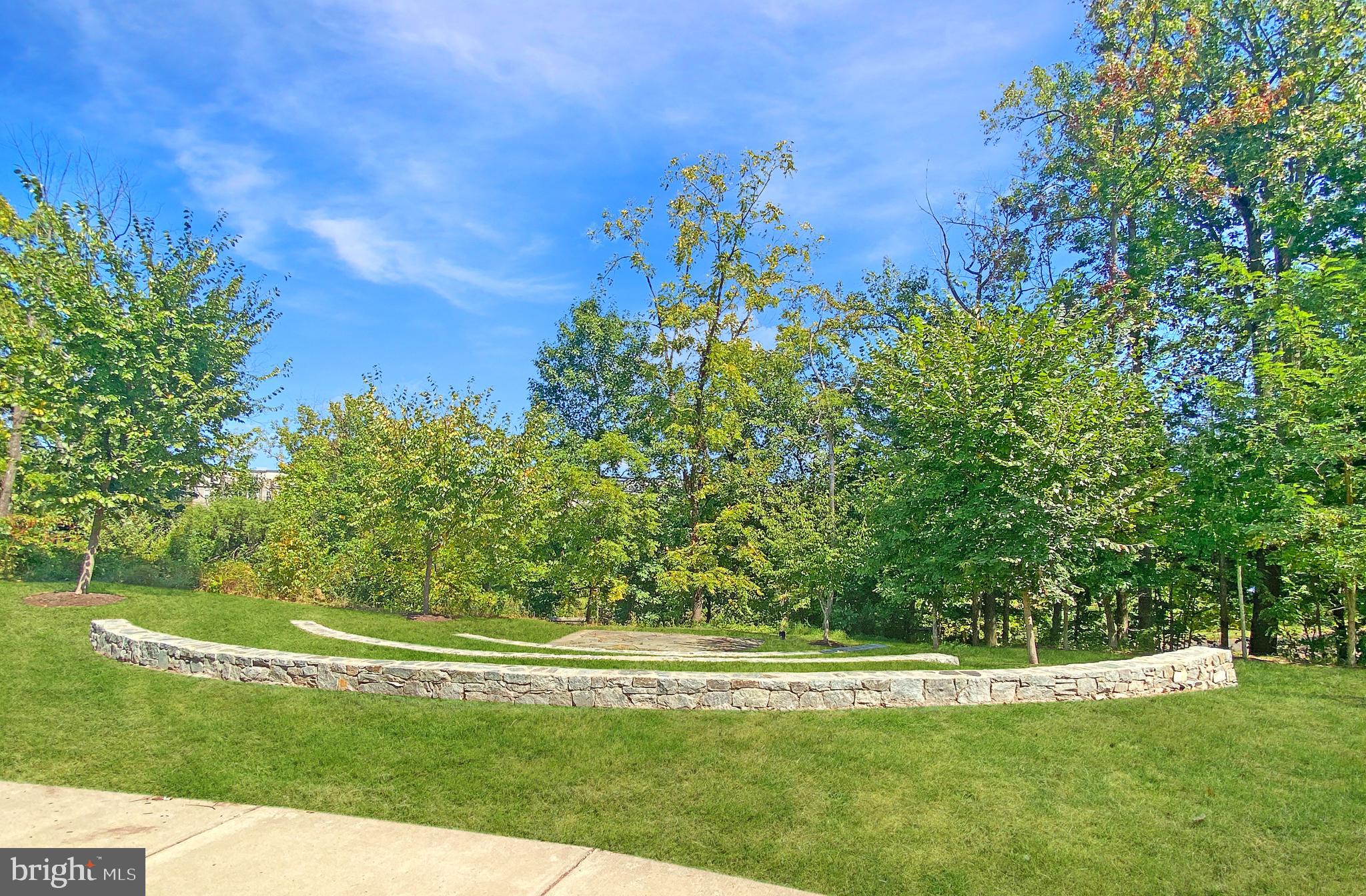 4967 Lakeside Crossing Chantilly, VA 20151 - Photo 44 of 45 a view of a grassy area
