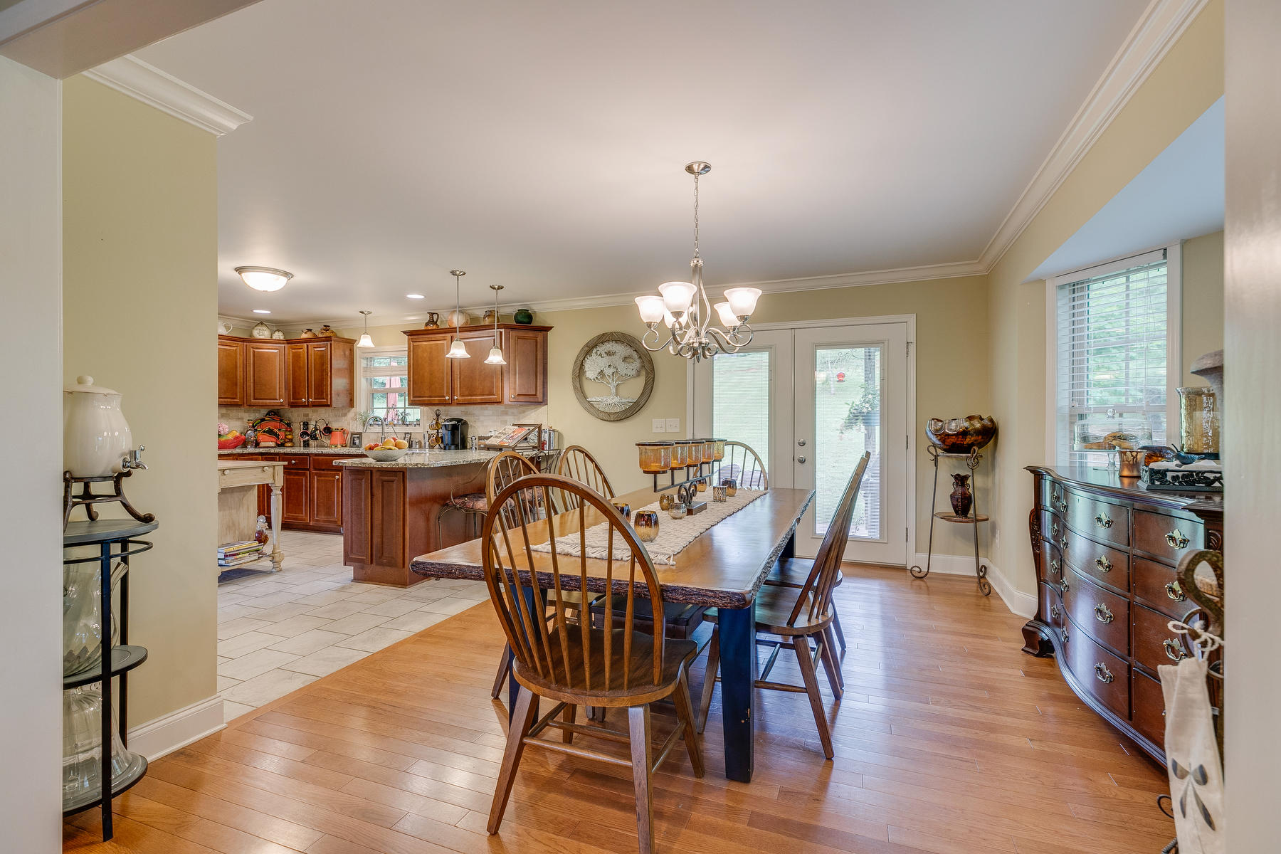 1818 Lone Oak Road Johnson City, TN 37604 - Photo 15 of 76 015