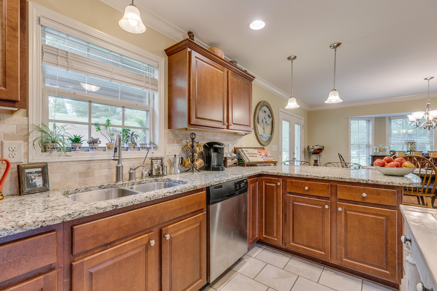 1818 Lone Oak Road Johnson City, TN 37604 - Photo 20 of 76 020