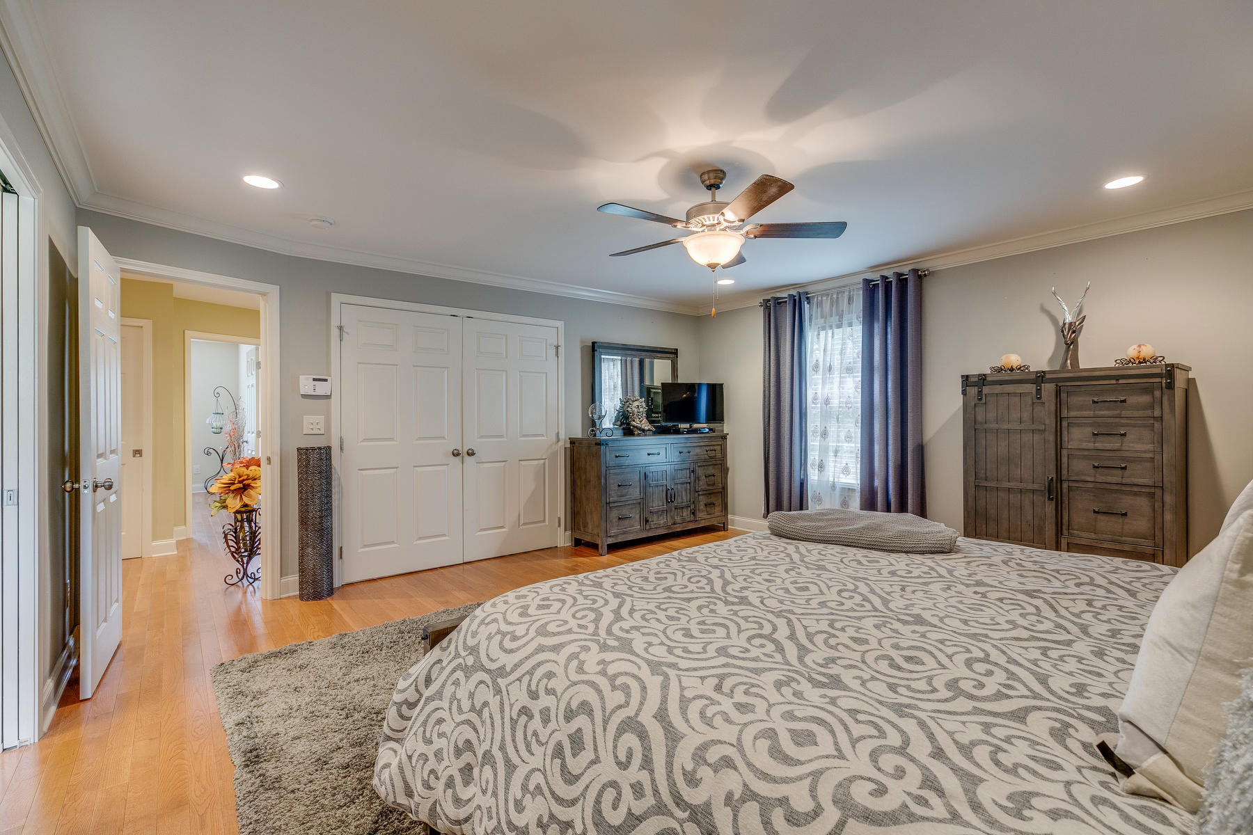 1818 Lone Oak Road Johnson City, TN 37604 - Photo 23 of 76 023