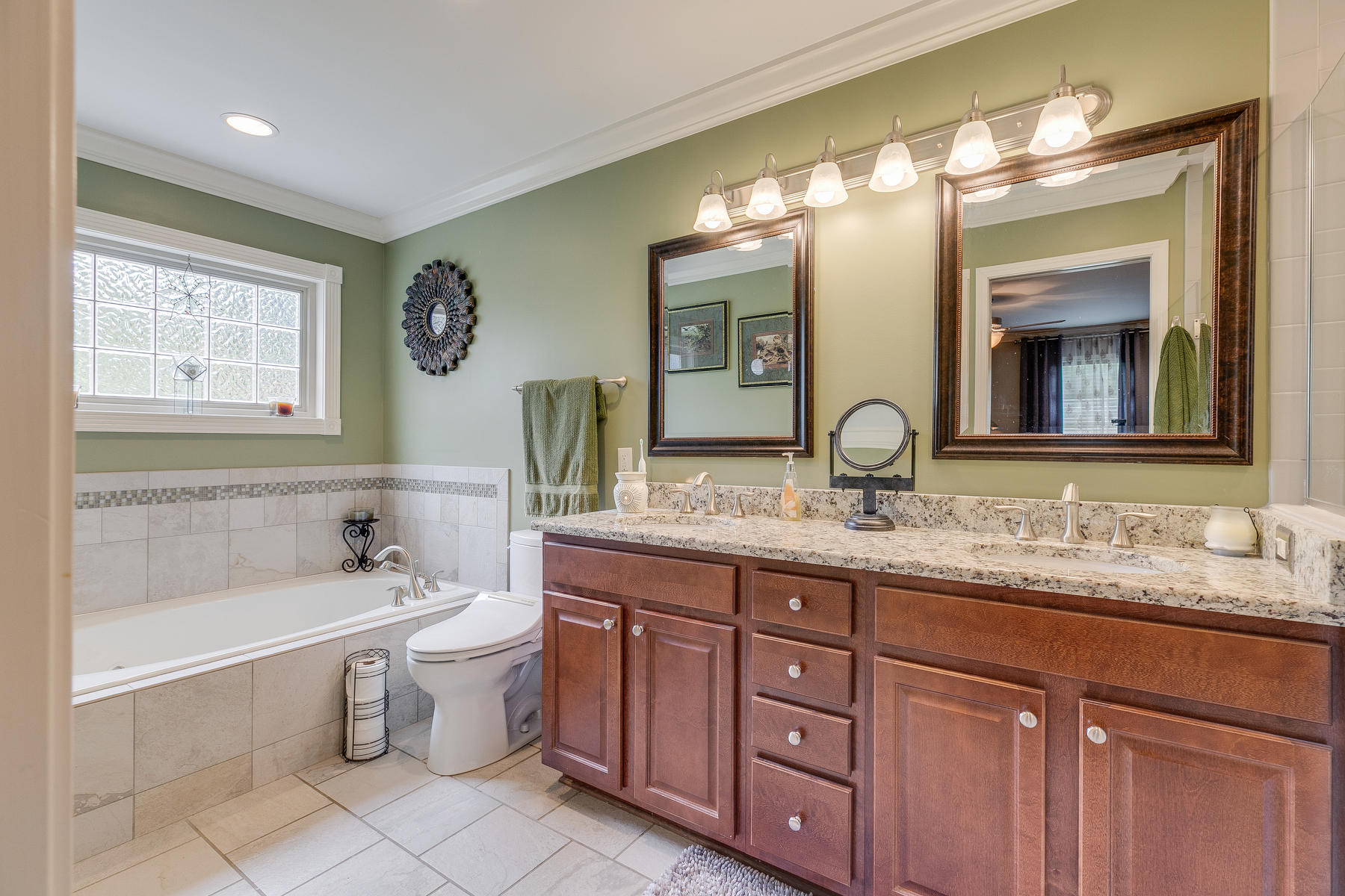 1818 Lone Oak Road Johnson City, TN 37604 - Photo 25 of 76 025