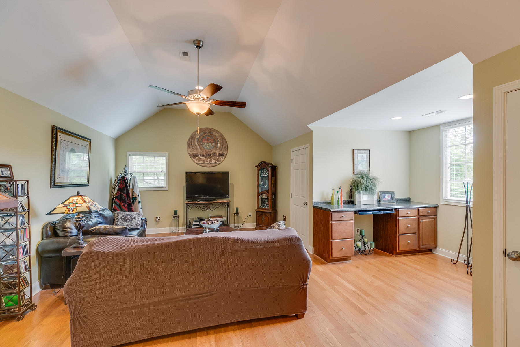 1818 Lone Oak Road Johnson City, TN 37604 - Photo 37 of 76 037