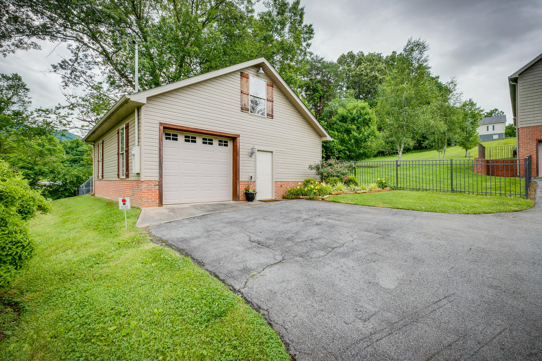 1818 Lone Oak Road Johnson City, TN 37604 - Photo 56 of 76 056