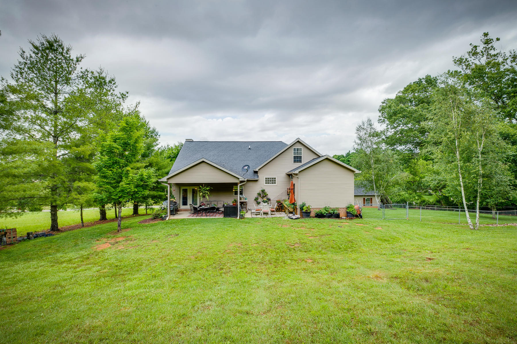 1818 Lone Oak Road Johnson City, TN 37604 - Photo 65 of 76 065