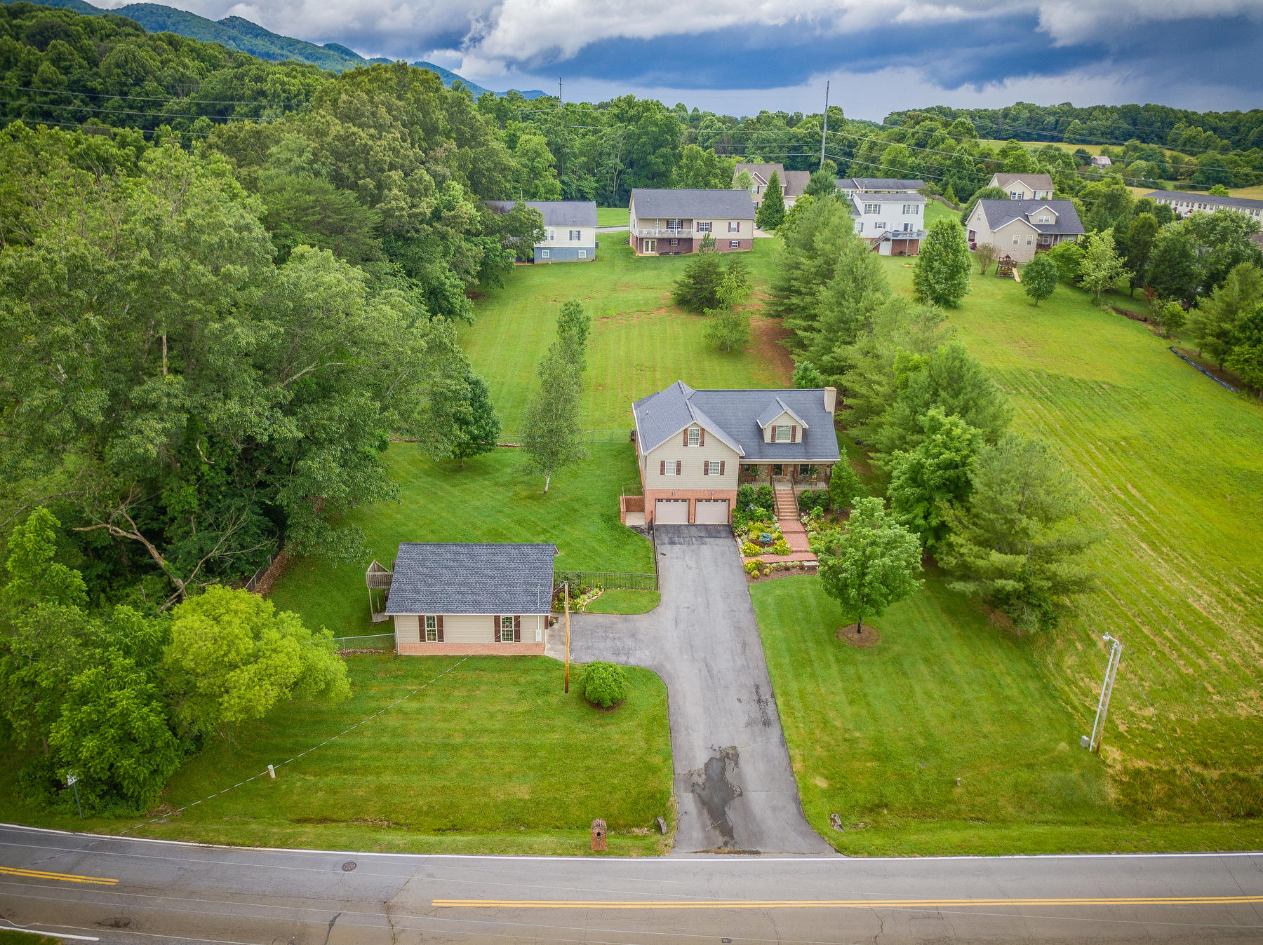1818 Lone Oak Road Johnson City, TN 37604 - Photo 73 of 76 101