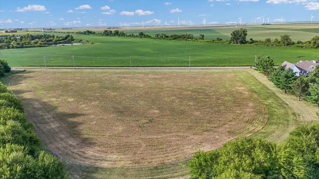 $20,900 | 10 Moss Drive, Farmer City, IL 61842