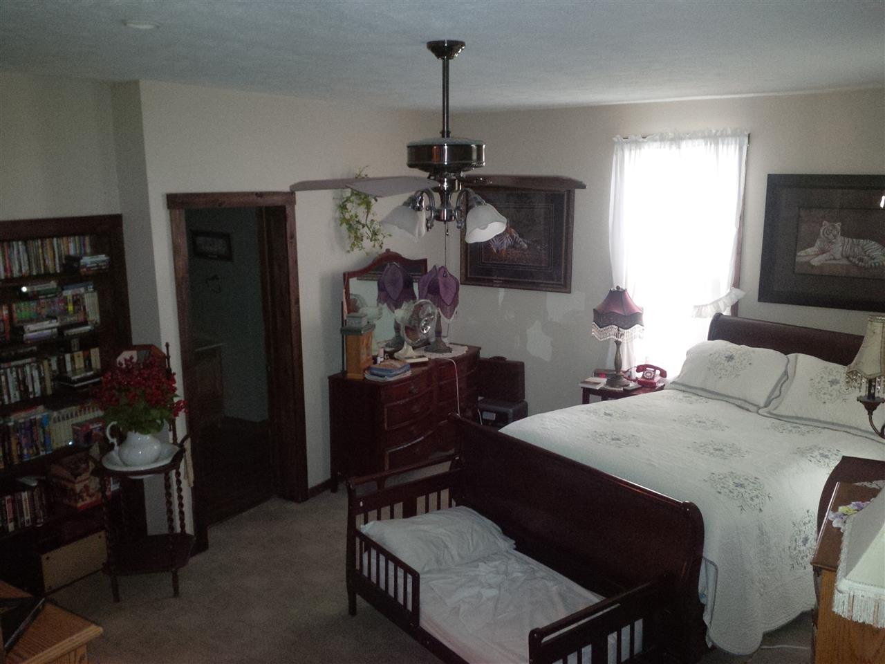 1230 Madison Street Rochester, IN 46975 - Photo 8 of 12