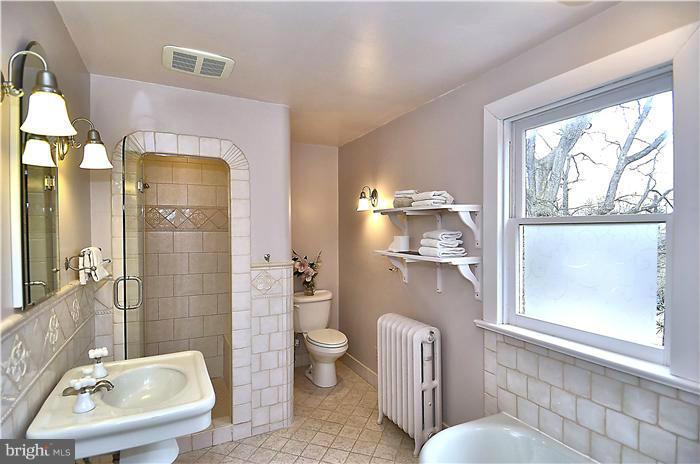 3120 Lee Street Silver Spring, MD 20910 - Photo 20 of 30 Bath (Master)