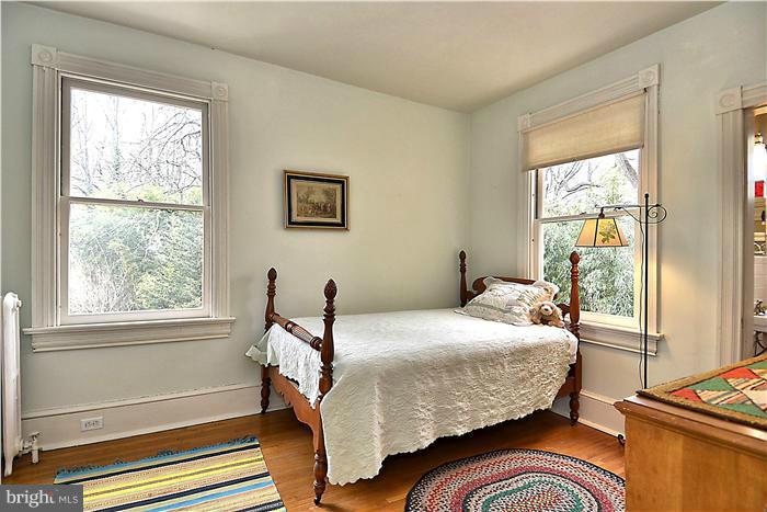3120 Lee Street Silver Spring, MD 20910 - Photo 22 of 30 Bedroom