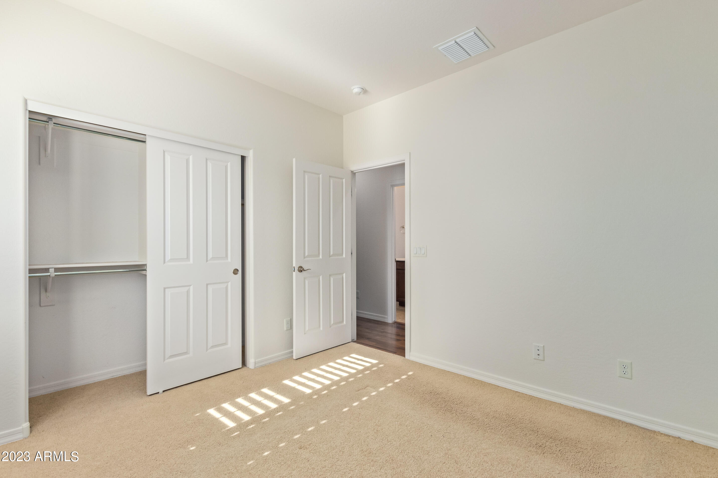 1529 East Goldcrest Street Gilbert, AZ 85297 - Photo 19 of 29 22 - Goldcrest