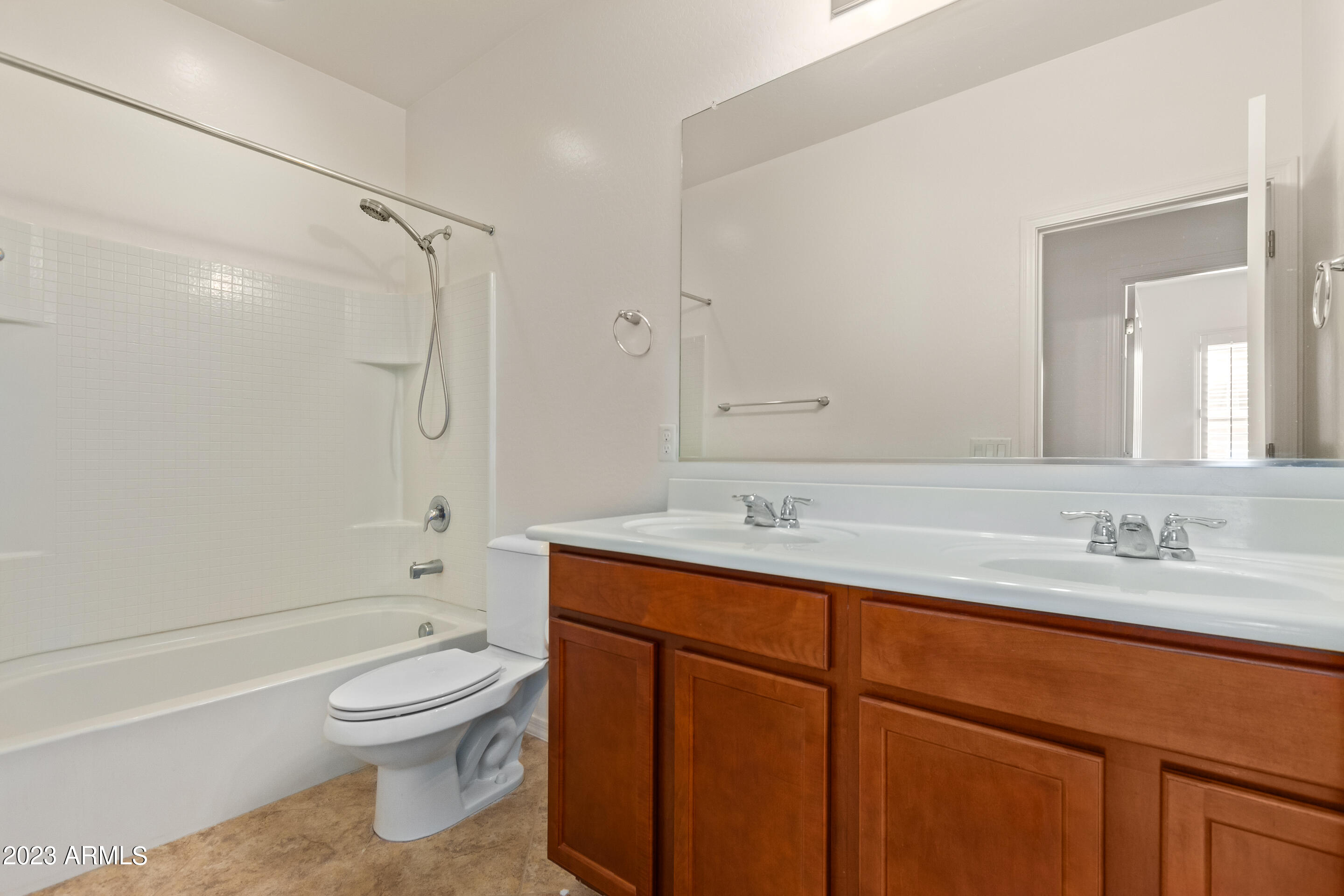 1529 East Goldcrest Street Gilbert, AZ 85297 - Photo 20 of 29 23 - Goldcrest