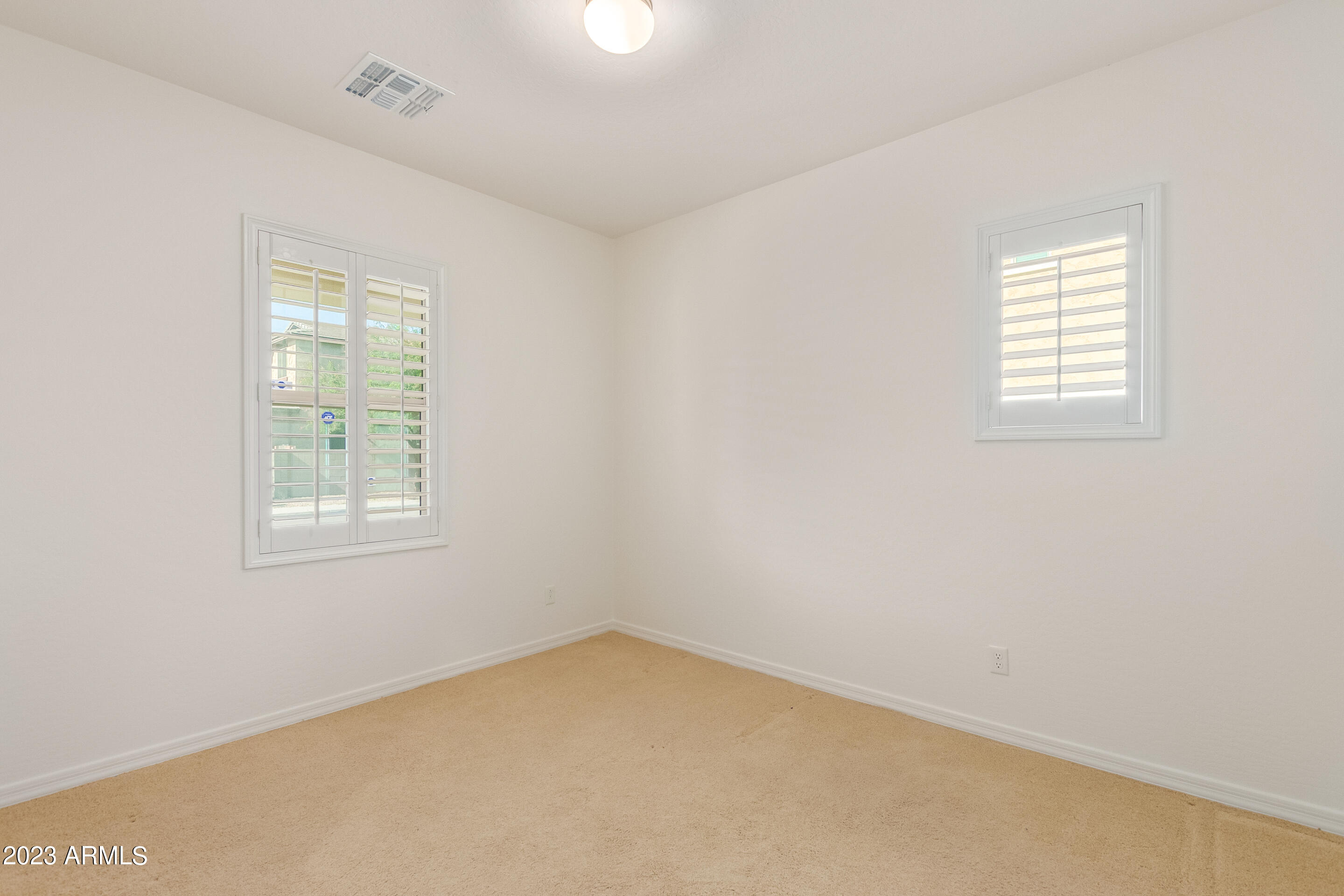 1529 East Goldcrest Street Gilbert, AZ 85297 - Photo 23 of 29 26 - Goldcrest