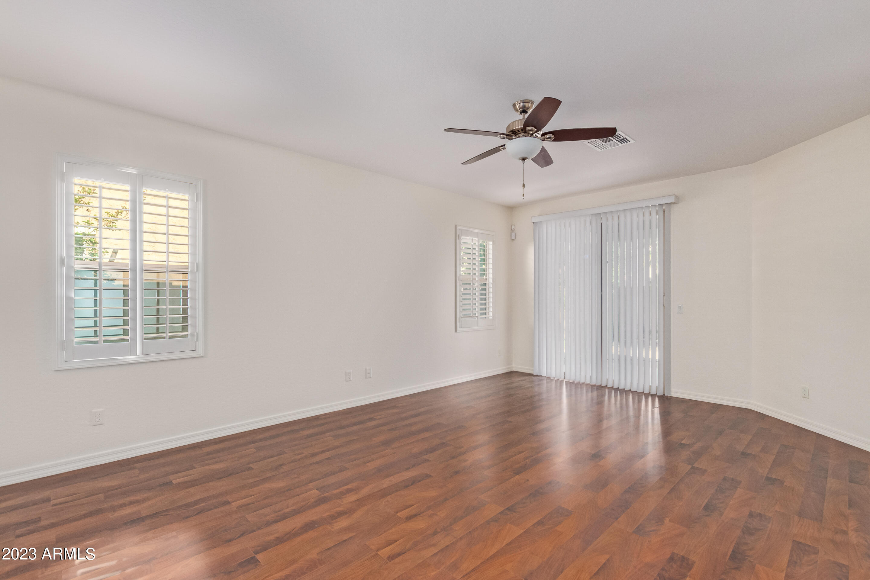1529 East Goldcrest Street Gilbert, AZ 85297 - Photo 4 of 29 07 - Goldcrest