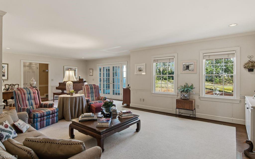 2325 Warwick Road Winston-Salem, NC 27104 - Photo 8 of 39 Gallery Image 8