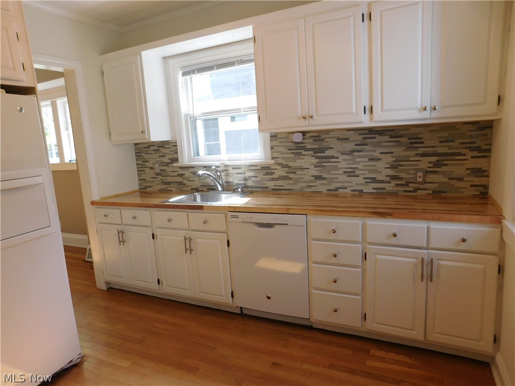 2939 Scarborough Road Cleveland Heights, OH 44118 - Photo 12 of 26 Gallery Image 12