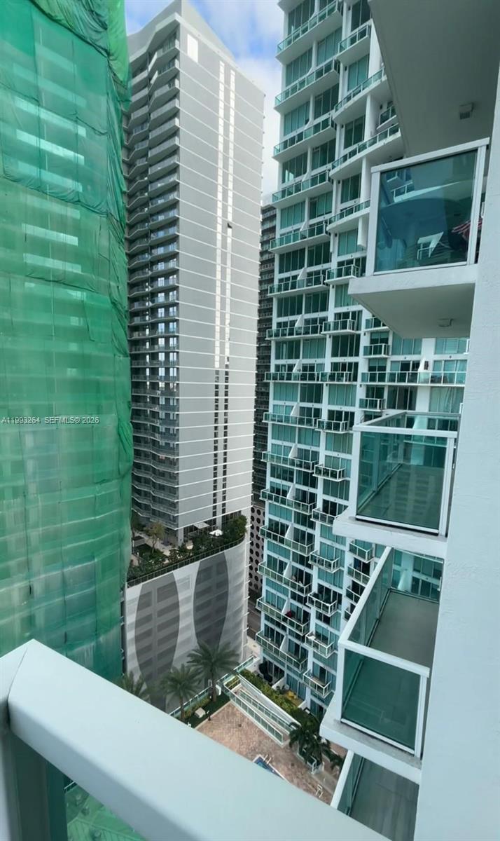 31 Southeast 5th Street, Unit 2708 Miami, FL 33131 - Photo 11 of 11